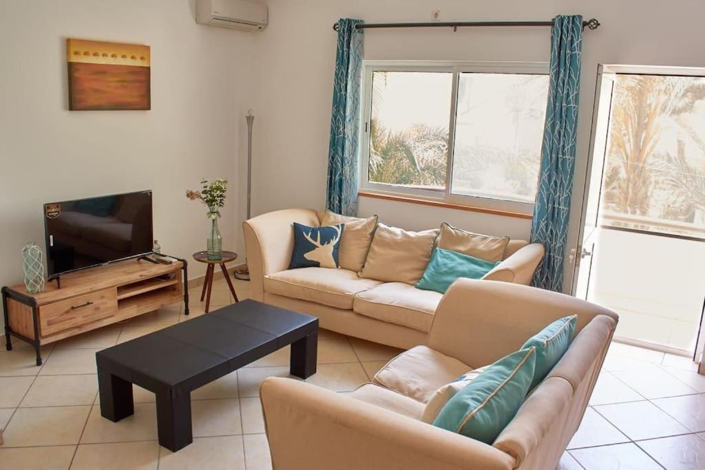 Apartamento T3 Encantador Com Piscina Wifi E Perto De Praia Santa María Exterior foto