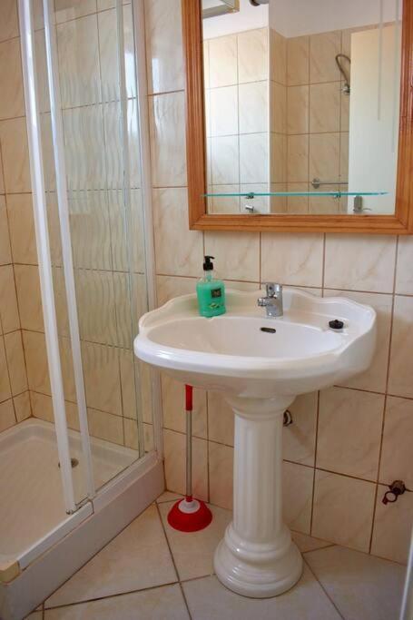 Apartamento T3 Encantador Com Piscina Wifi E Perto De Praia Santa María Exterior foto